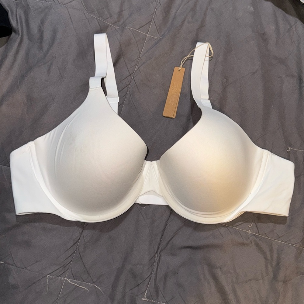 SKIMS FITS EVERYBODY SCOOP PLUNGE BRA